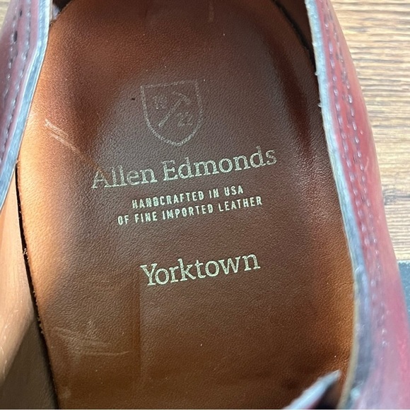 Allen Edmonds Burgundy Oxfords main image 7